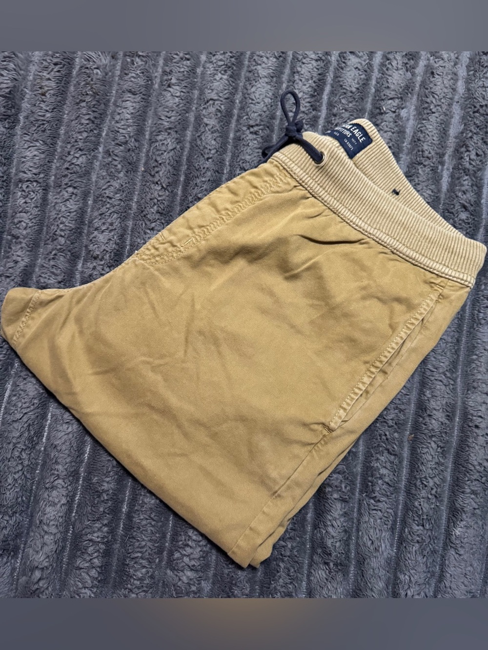 American Eagle Outfitters Women's Khaki Cropped Jogger Pants